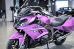 Motocicleta BMW K 1600 GT Personalizada con Acabado Vibrante